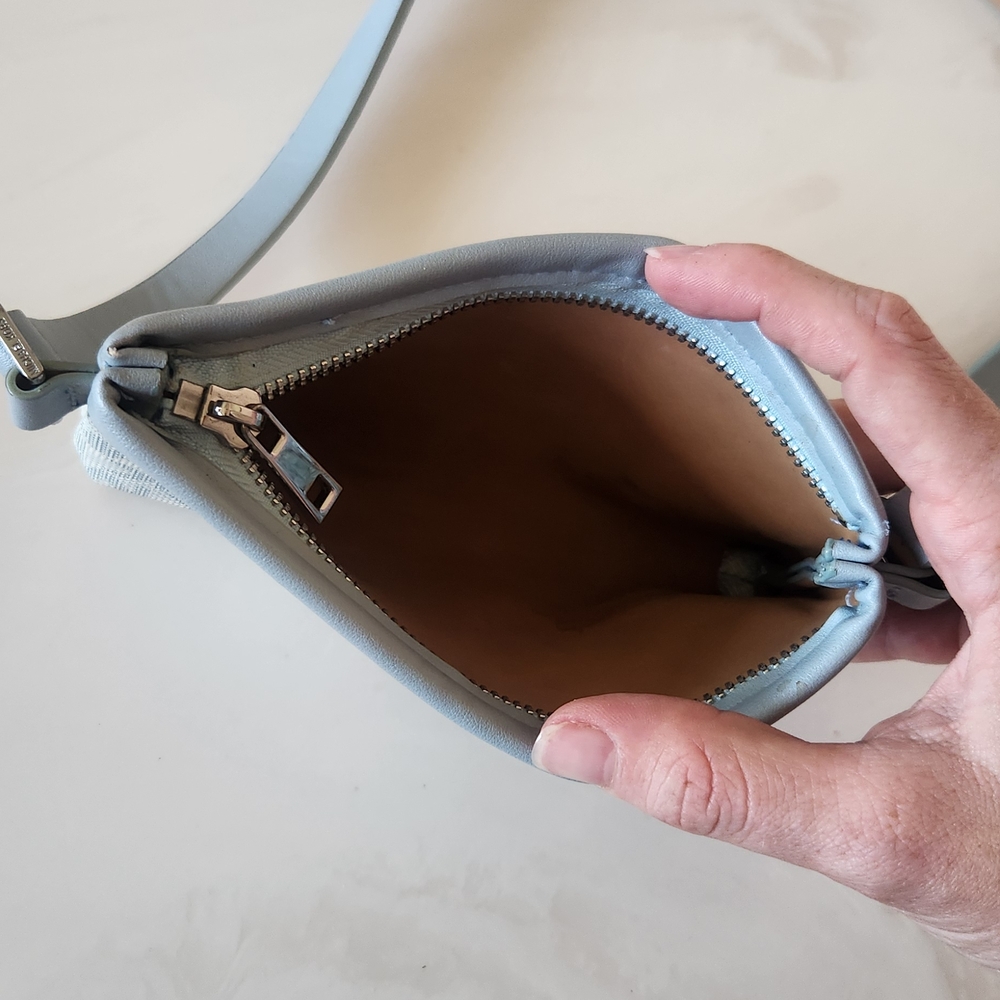 Michael Kors Blue and Tan Crossbody Bag - Picture 5 of 6